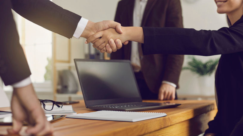 Eficiência que nasce da personalização: a visão de Antônio Fernando Ribeiro Pereira sobre tecnologia sob demanda no setor público.