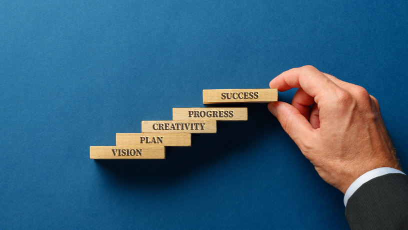 Em cenários corporativos dinâmicos, compreender o todo antes das partes é o diferencial que forma gestores de alta performance, reforça Alfredo Moreira Filho.