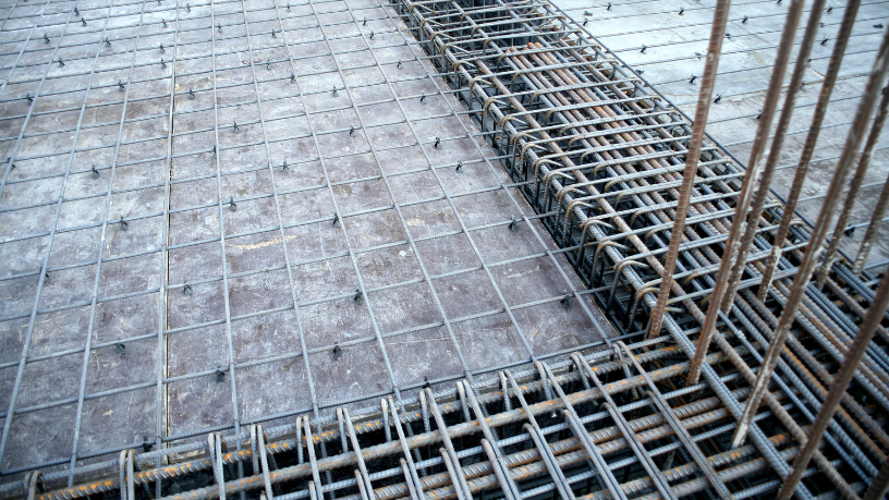 Valderci Malagosini Machado revela quando optar por laje nervurada para vencer maiores vãos com eficiência, segurança e melhor desempenho construtivo.