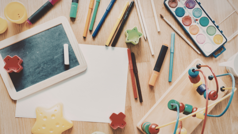 Em “Arte-educação e interseccionalidade: Como o currículo pode gerar pertencimento e aprendizagem”, Sérgio Bento De Araújo analisa como práticas pedagógicas inclusivas fortalecem identidade, engajamento e construção de conhecimento.