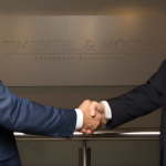 A recuperação judicial pode impactar fornecedores e contratos vigentes, como analisa Rodrigo Gonçalves Pimentel.